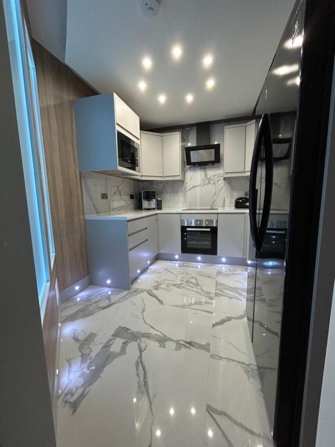 Lucid Magic Dream Apartment Limerick Exterior photo